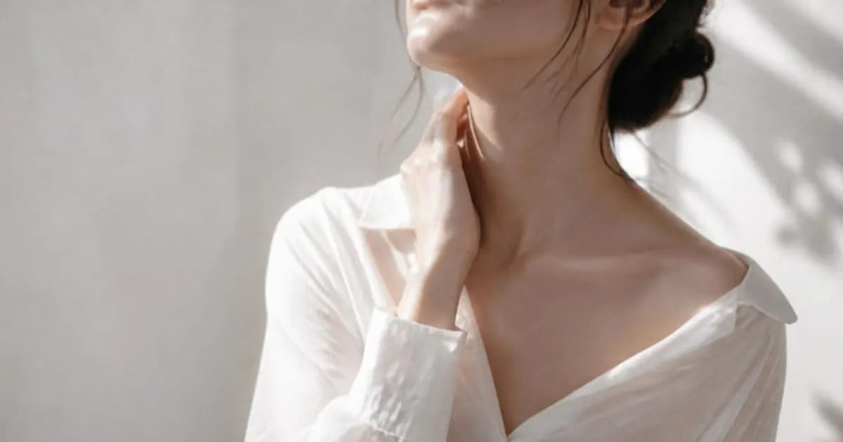 首のしわは改善できる？